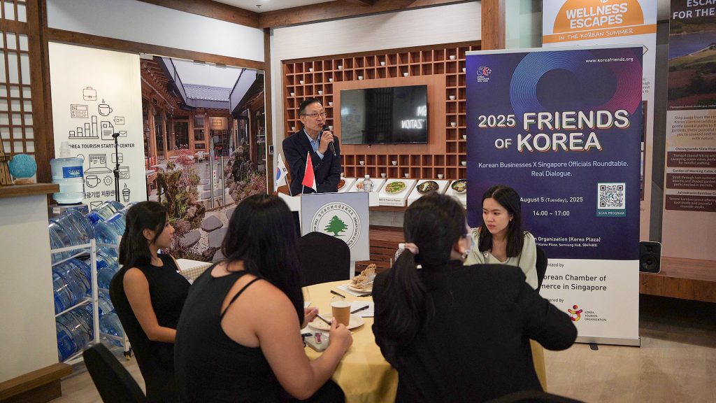 폐회사 중인 황주섭 싱가포르 한국상공회의소 회장